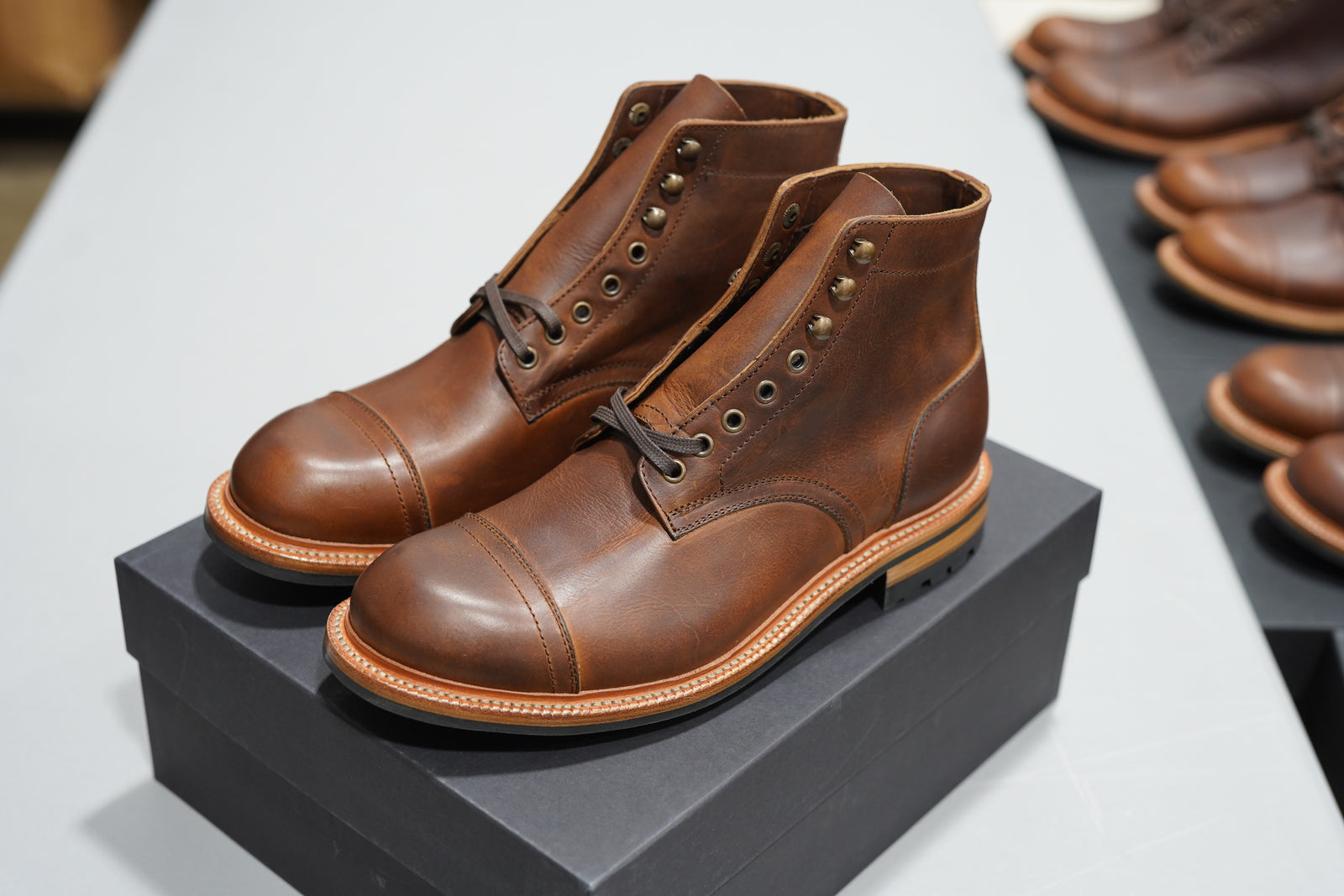 25.5~26cm CAVENDER'S　ウエスタンブーツ　P4024 The Allegany Cap Toe - Tobacco Veg Tan (645) Factory Seconds