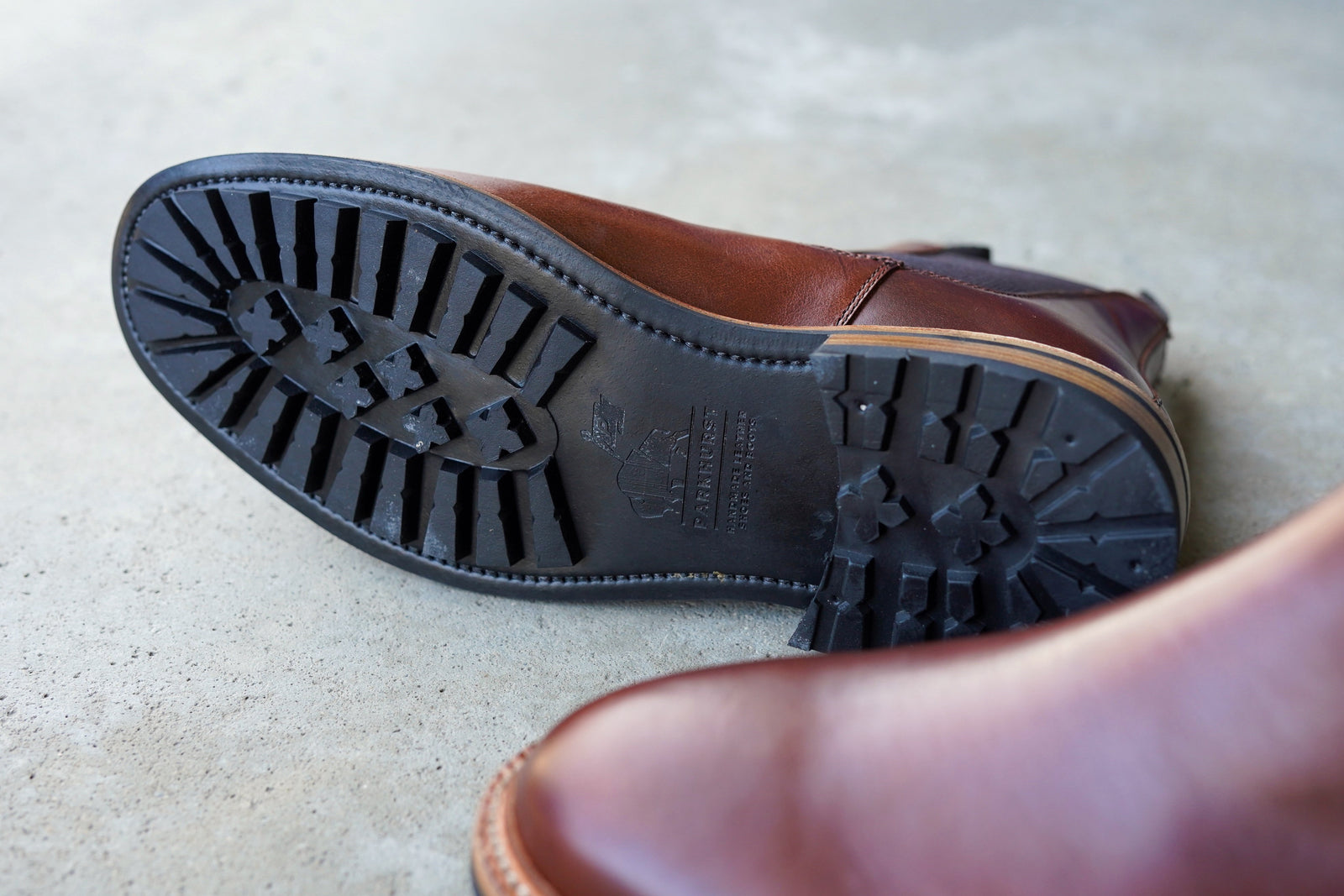 The Elmwood - Mahogany (618) Factory Samples/Try-On's – Parkhurst