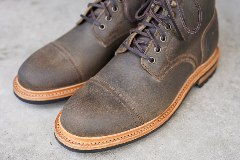The Richmond - Sandstone Waxy Commander (602) – Parkhurst Brand LLC