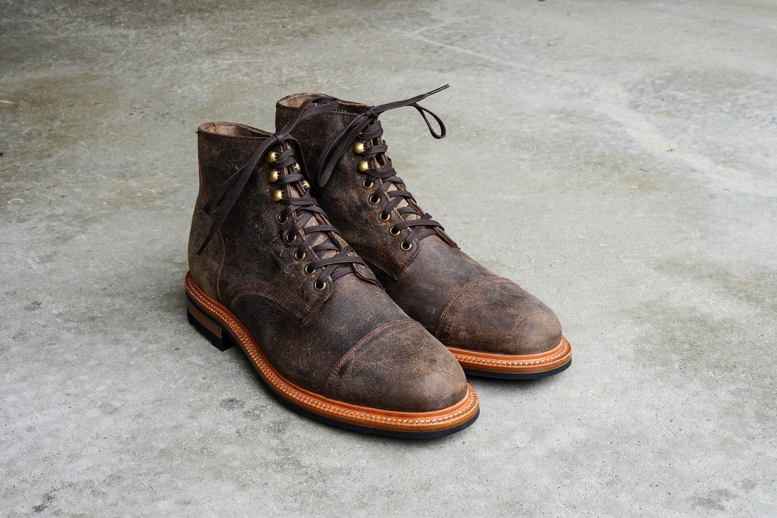 The Richmond - Maraca Waxed Mohawk (602M) Factory Samples