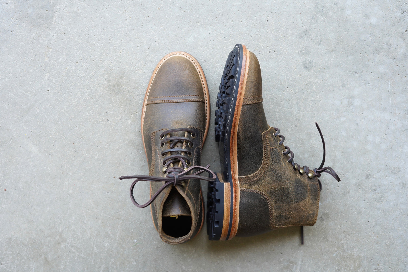 The Richmond - Caper Waxy Commander (618) Wide – Parkhurst Brand LLC