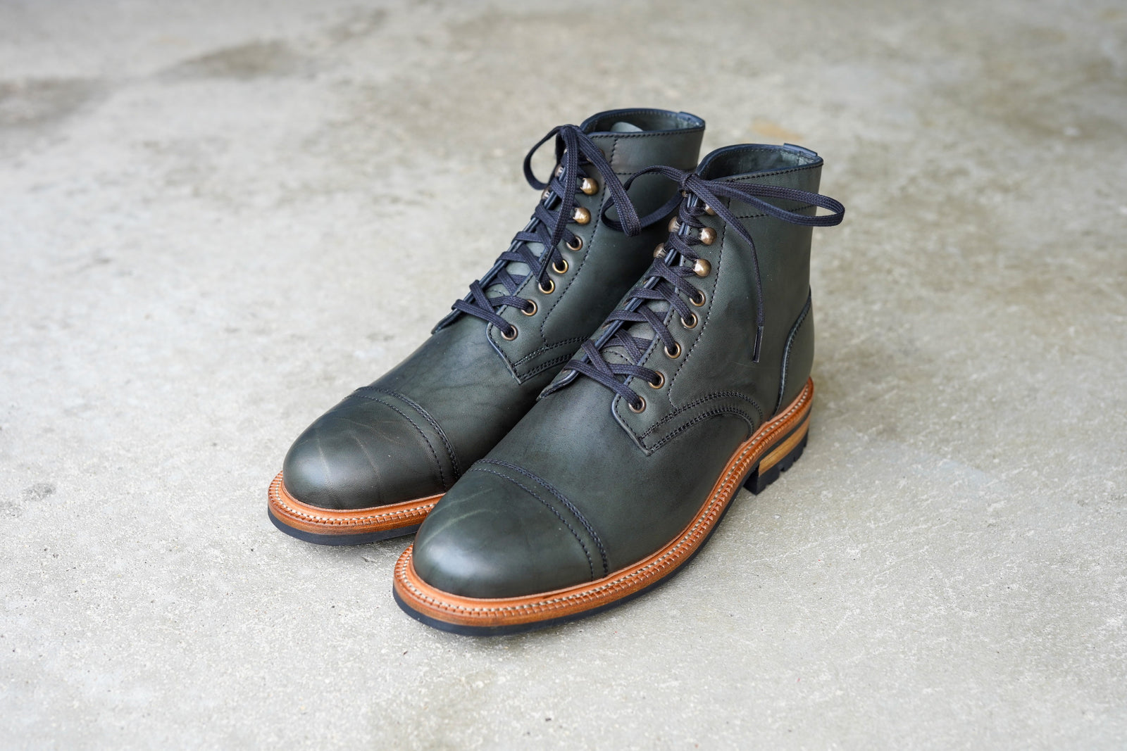 The Richmond - Salvia Vachetta Horsebutt (602M) Factory Samples